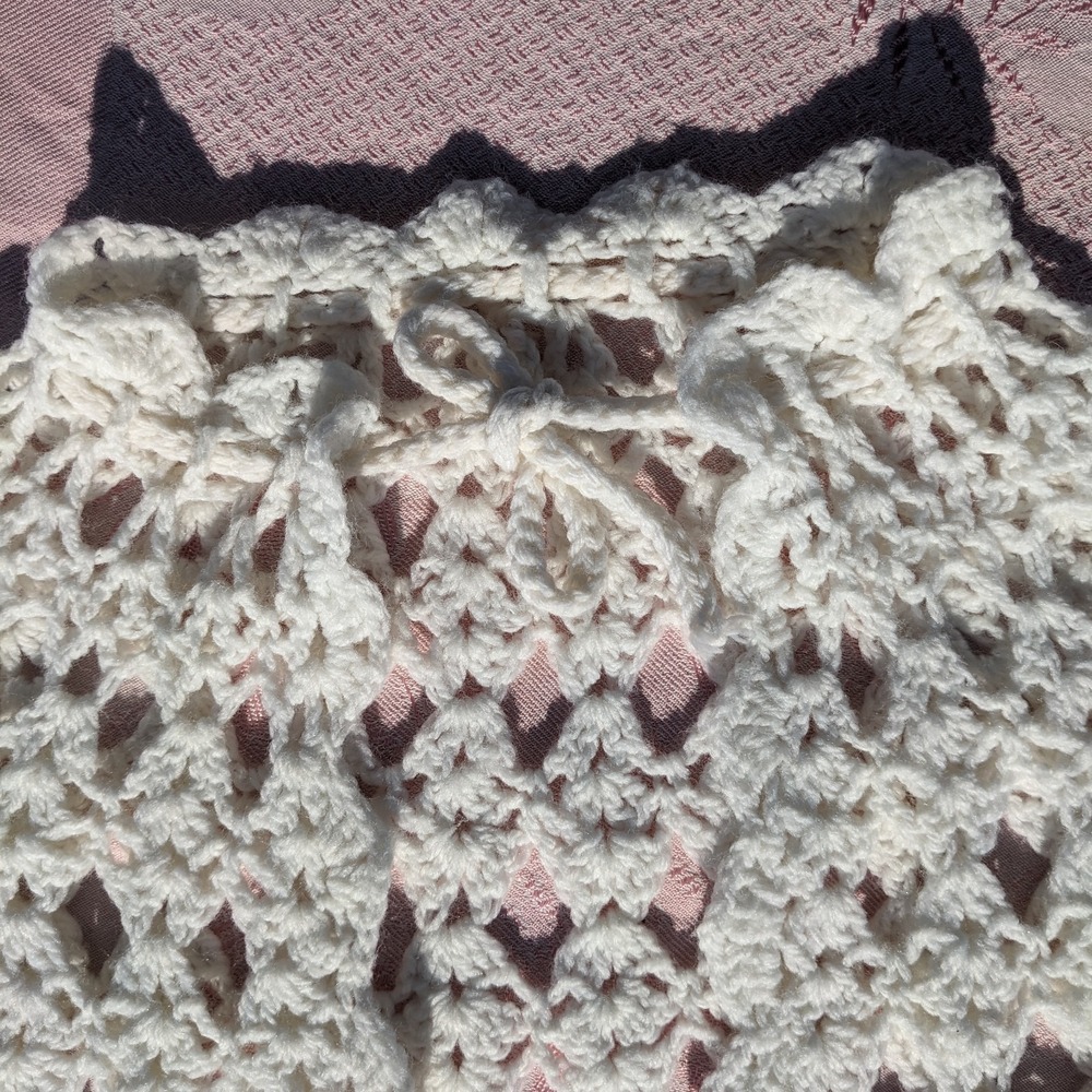 Vintage Handmade Crochet Poncho Cape Women's White Cottage Cardigan Shawl Knit - Picture 5 of 11